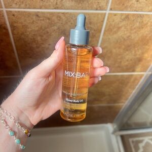 MIX:BAR Glowy Body Oil - Vanilla Bourbon